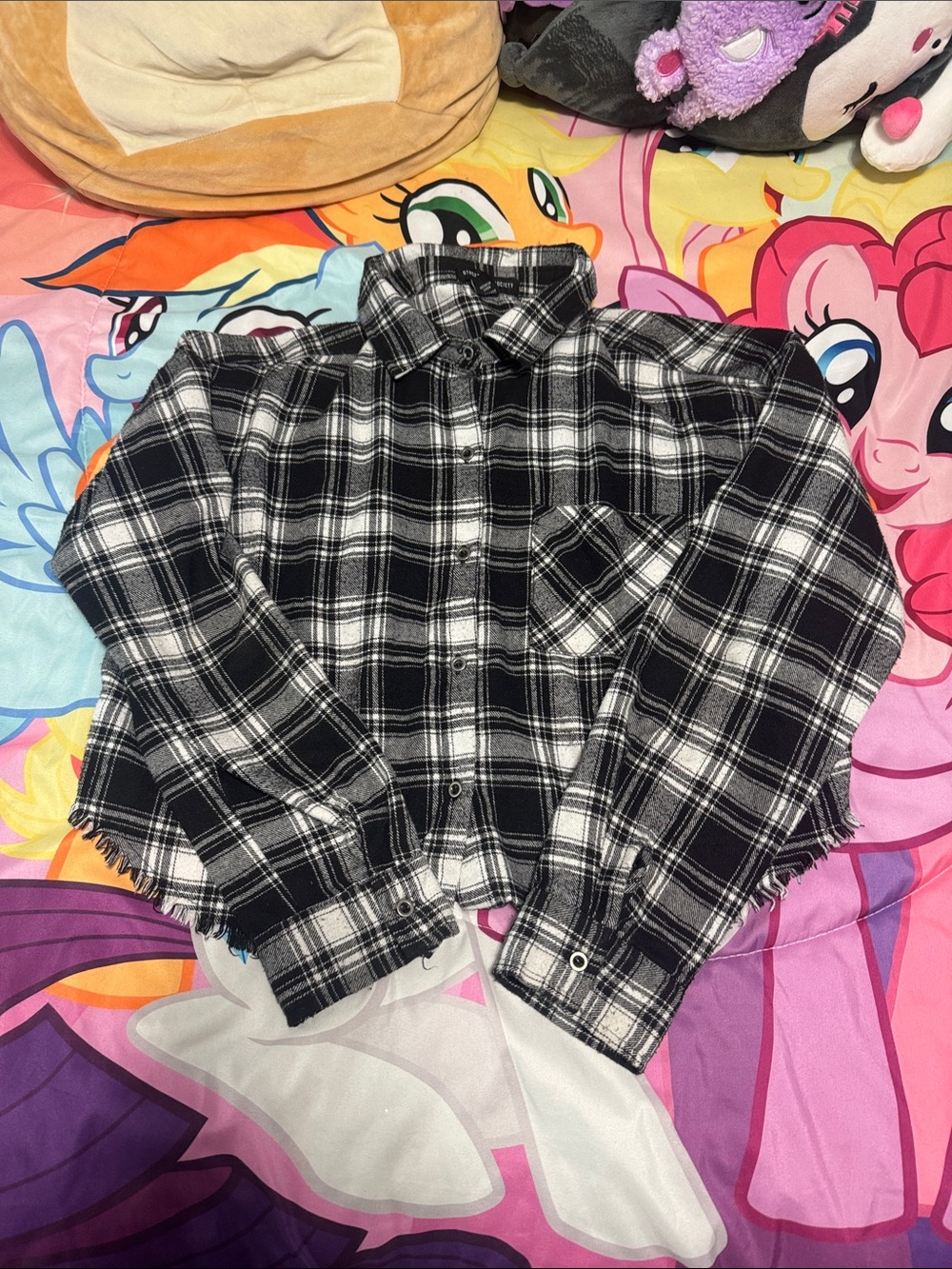 Black & White Plaid Button-Up Cropped Flannel Shirt